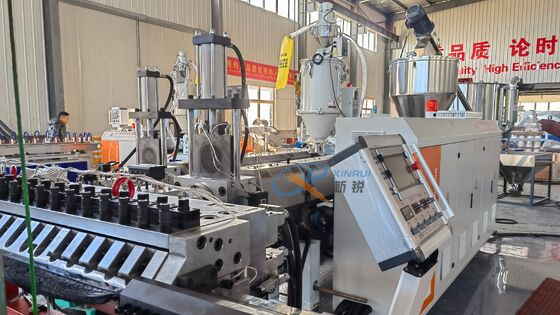 Μηχανή Παραγωγής Φύλλων Διαμόρφωσης κενού για Πατάκια Αυτοκινήτου από TPE TPV TPR 1400-1800mm