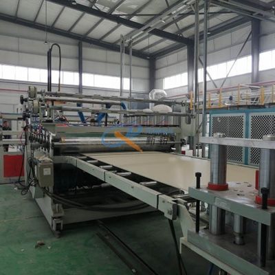 Διπλός πίνακας αφρού PVC βιδών WPC που κατασκευάζει τη μηχανή